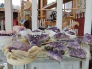 quarzo ametista, pietre preziose - La Casa del Viaggiatore